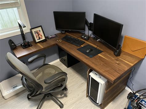 Floating Computer Desk / Monarch 48 Walnut Woodgrain Black Floating ...