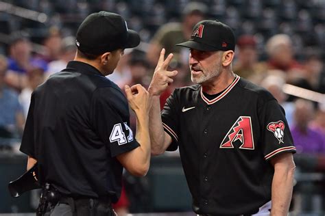 Lourdes Gurriel Jr. propels D-backs past Brewers | Reuters