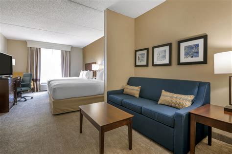 Comfort Suites Near Universal Orlando Resort in Orlando | VISIT FLORIDA