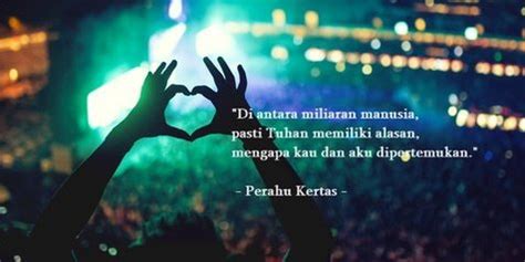 92 Kata-Kata Quotes Baper dan Romantis, Bikin Pasangan Makin Jatuh Hati ...