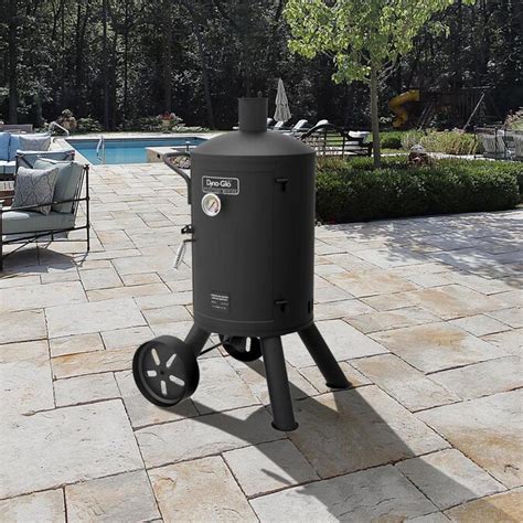 Dyna-Glo Heavy-Duty Vertical Charcoal Smoker in the Charcoal Vertical ...