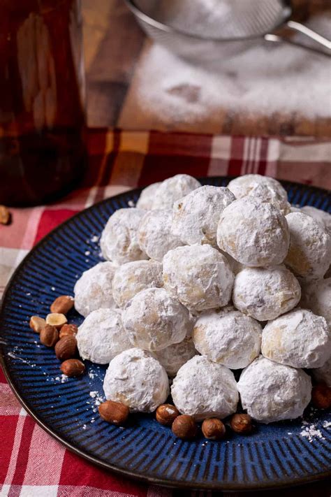 Butterball Cookies (Snowball Cookies / Russian Tea Cakes) - always use butter