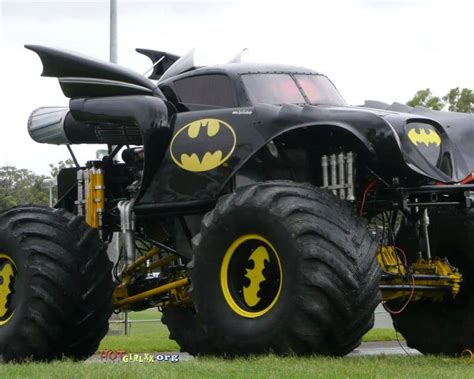 Batmobile Monster Truck Mod: Now That's What I Call A Truck!