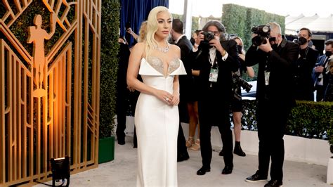 Lady Gaga Shut Down the Red Carpet at the SAG Awards | Vogue