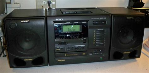 Sony CFD 610 Am FM Stereo 6 CD Changer Player Cassette Player Boombox