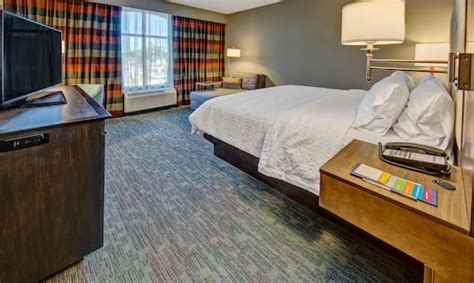 Hampton Inn Hotel Rooms and Suites in Memphis Germantown