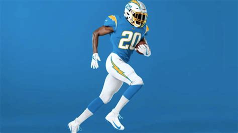 Twitter, NFL players have high praise for Chargers' new uniforms ...