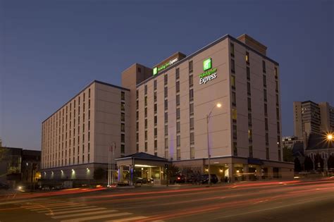 Holiday Inn Express Nashville-Downtown - 67 Photos & 119 Reviews ...