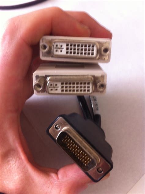 Connect 2 DVI monitors via Mini DisplayPort? - Super User