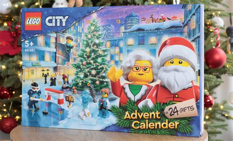 2023 lego city advent calendar Archives - Jay's Brick Blog