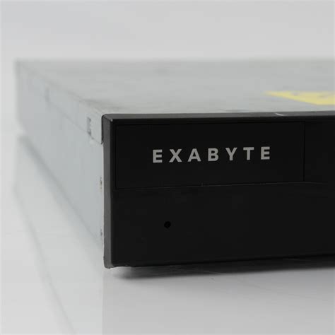 Tandberg Data Exabyte Magnum 1X7 LTO SCSI Tape Library 270042-302