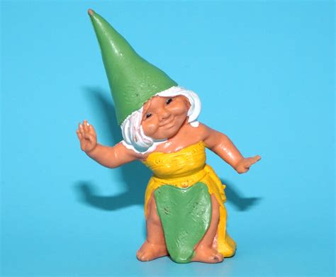 DAVID THE GNOME DAVID WITH FLUTE 1980s BRB STARTOYS – Boonsart shop