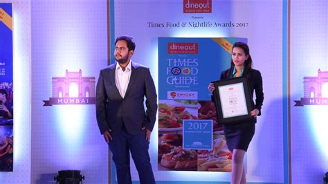 Nandan Reddy, co founder of Swiggy, gives award for Noteworthy Newcomer ...