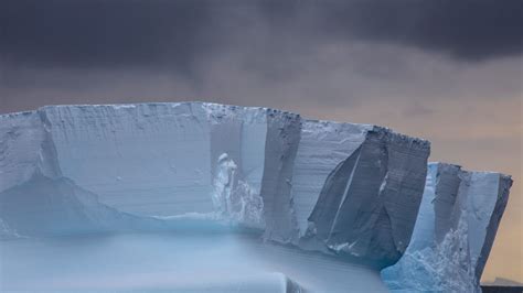 Iceberg Antarctica – Bing Wallpaper Download