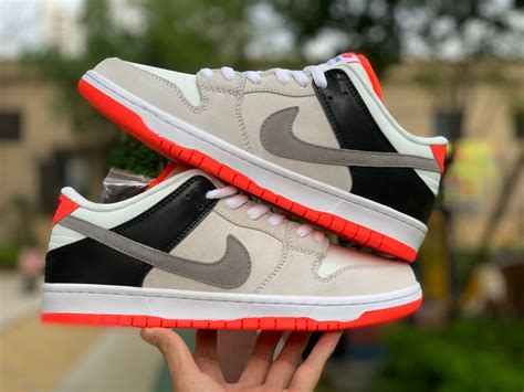 2020 Release Nike SB Dunk Low “Infrared” Skate Shoes CD2563-004