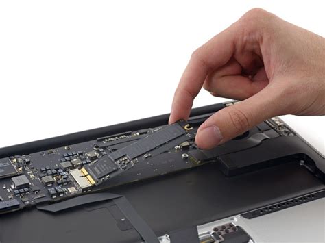 Teardown Reveals New 13-Inch MacBook Air SSD is Nearly Twice as Fast as SSD in New 11-Inch ...