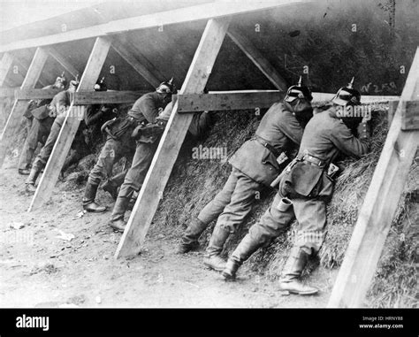 WWI, German Soldiers in Trench, Western Front Stock Photo - Alamy