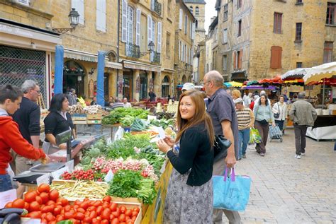 Sarlat-la-Canéda, Aquitaine - French Moments