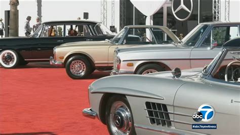 Mercedes-Benz opens its only US location of its state-of-the-art classic car center in Long ...