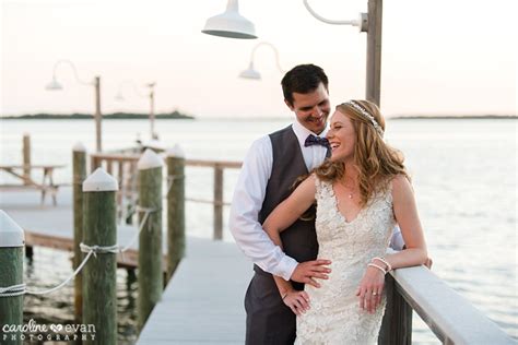 tampa bay watch wedding | sneak peek | Caroline Thomas Photography Blog