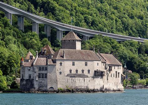 Chillon Castle | Ancient Origins