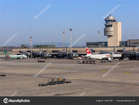 View in the Zurich airport – Stock Editorial Photo © photogearch #147671397