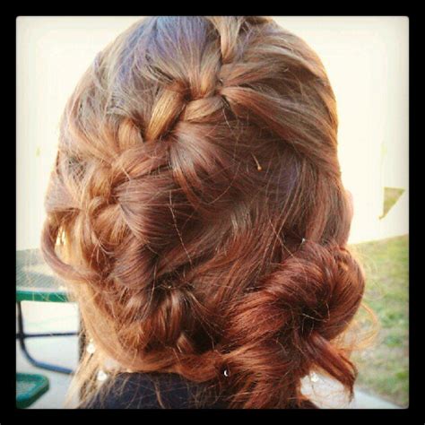 Messy braids during fancy-schmancy events – Oh, Julia Ann