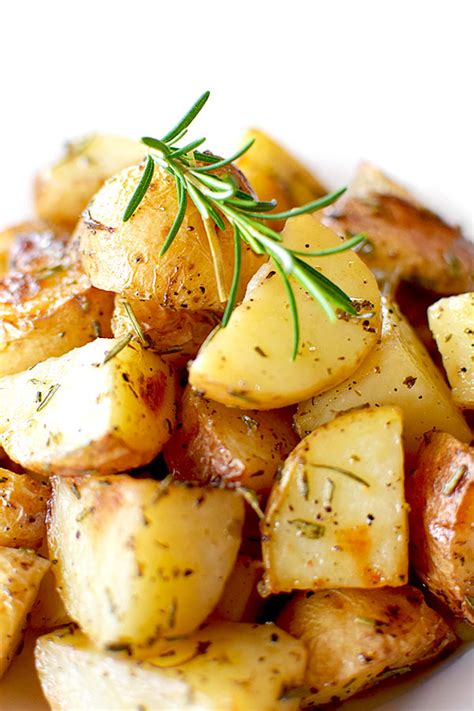 Rosemary and Garlic Roasted Potatoes - The Taste of Kosher