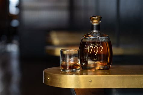 How To Do A Bourbon Tasting: The Gentleman's Guide · Effortless Gent