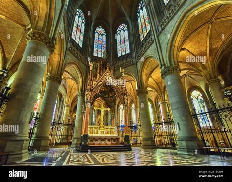 Visiting the New cathedral of Linz, Austria Stock Photo - Alamy