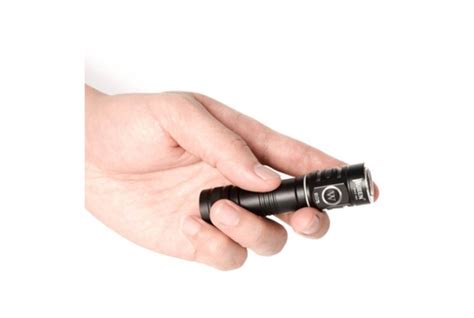 Most Important Things To Consider When Buying an EDC Flashlight