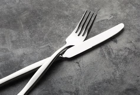 How To Use Fork And Knife? - Complete Guide With Pictures | HowToWiki