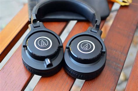 Audio Technica M40x vs M50x: Pros & Cons and Verdict