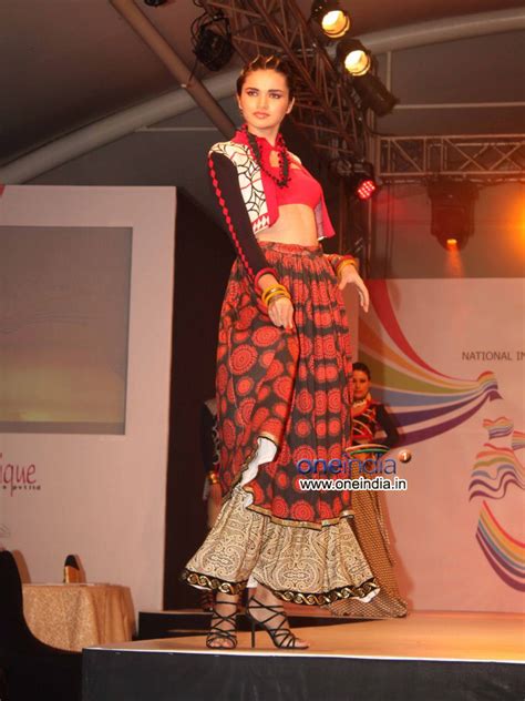 NIFT College | Graduation Day 2012 | Mumbai | Fashion Show | Ramp Walk Models | Bollywood Events ...