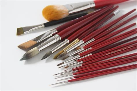 My Favorite Watercolor Supplies and Tools Part 3: Brushes