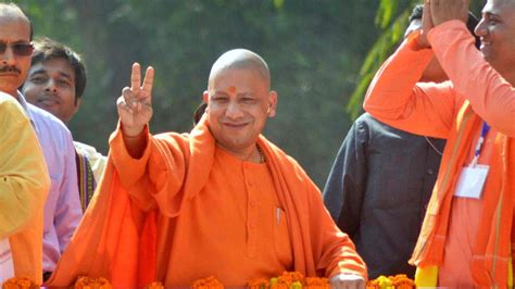 CM Yogi Adityanath Biography, Career, Age, Height, Education, Caste, Family, Sister, Images ...