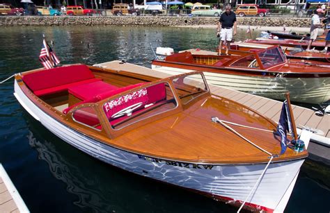 Antique & Classic Wooden Boats - PentaxForums.com