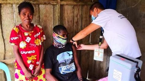 Biliran’s Mamanwa Tribe Members Now Fully Vaxxed | PAGEONE