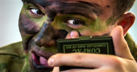 This is how to apply camo paint — according to a Navy SEAL | We Are The Mighty