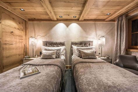 Luxurious chalet in the Swiss Alps offers ski resort winter escape ...