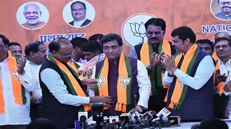 Former Maharashtra CM Ashok Chavan Joins BJP | INDToday