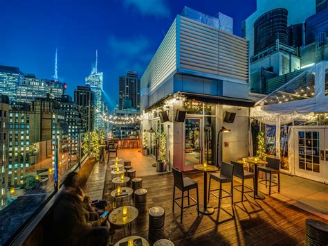 Seasonal Royal Terrace | Monarch Rooftop | Lounge & Rooftop Bar in ...