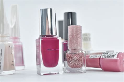 Free picture: nail polish bottles, cosmetics, elegance, liquid, manicure, shining, cosmetic ...