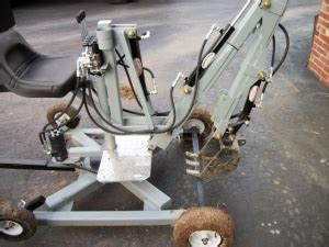 Homemade Mini Towable Backhoe - HomemadeTools.net