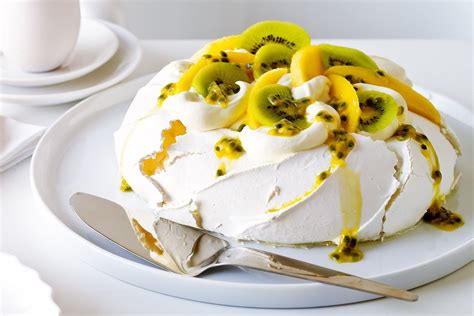 Pavlova, The Typical Australian Dessert – InspirationSeek.com