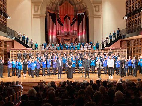 Sydney Children's Choir perform Miracles - classikON