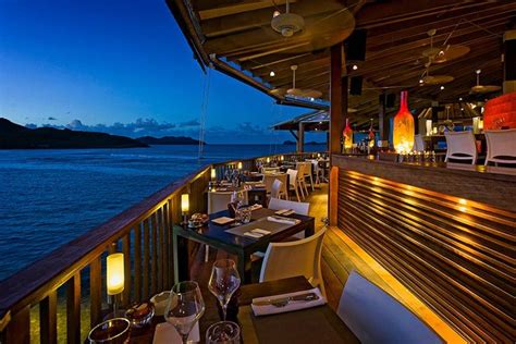 The World’s 16 Most Spectacular Waterfront Restaurants | Waterfront restaurant, Waterfront ...