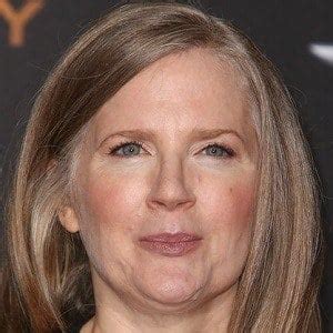 Suzanne Collins - Age, Family, Bio | Famous Birthdays