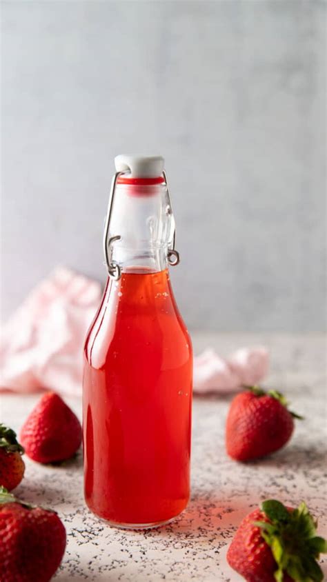 Strawberry Vinegar - Binky's Culinary Carnival