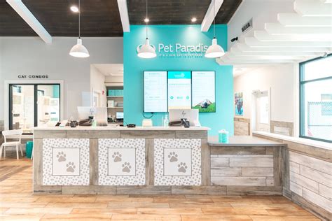 Pet Paradise celebrates opening of 50th location